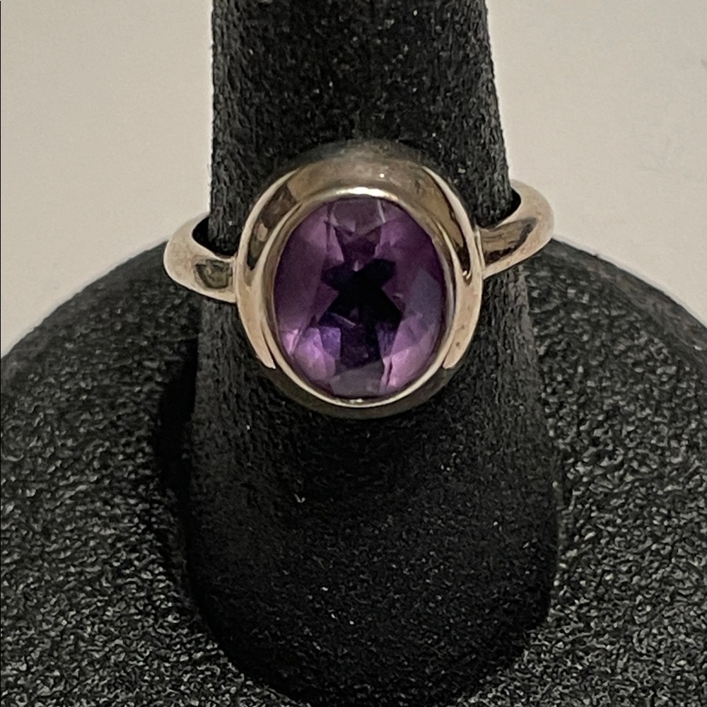 Purple Amethyst Gemstone 925 Ring size 6
